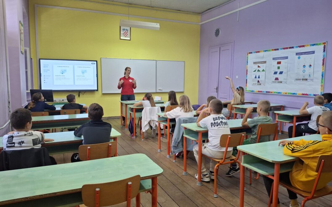 Predavanje za četvrtaše “More, plaža i mi”